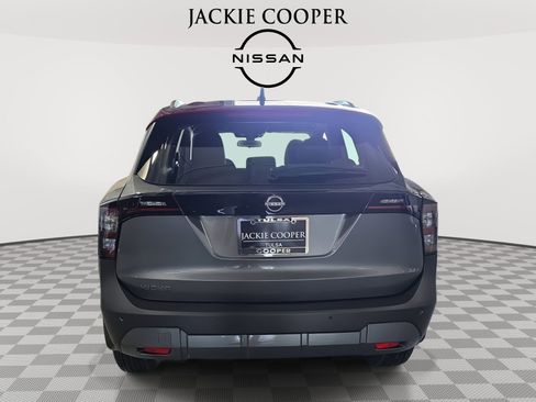 New 2026 Nissan Kicks SV w/ SV Premium Package FWD image 6