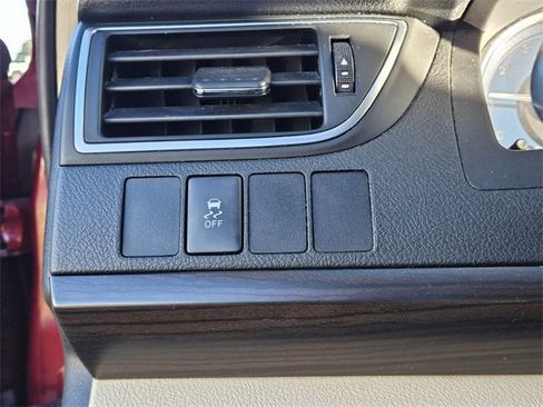 Used 2017 Toyota Camry LE image 25