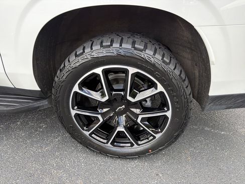 Used 2025 Chevrolet Suburban RST w/ Comfort Package AWD/4WD image 20