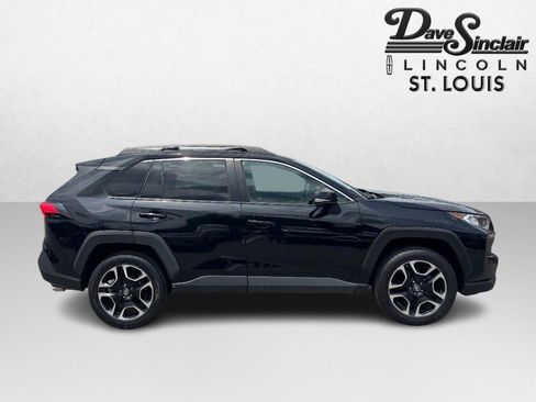 Used 2019 Toyota RAV4 Adventure AWD/4WD image 2