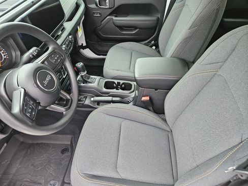 New 2026 Jeep Gladiator Sport image 15