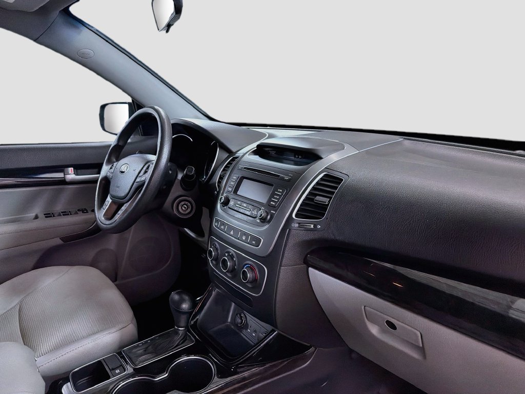 Used 2015 Kia Sorento LX FWD image 27