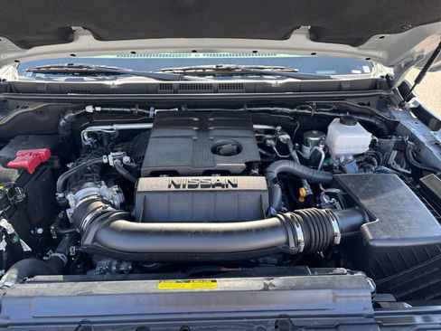 Used 2026 Nissan Frontier PRO-4X AWD/4WD image 32