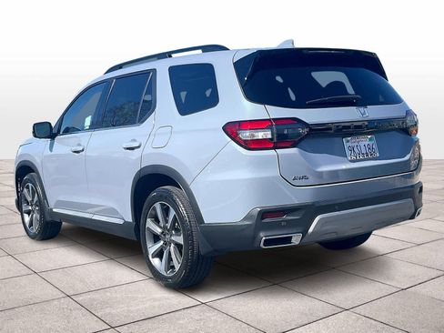 Used 2024 Honda Pilot Elite image 15
