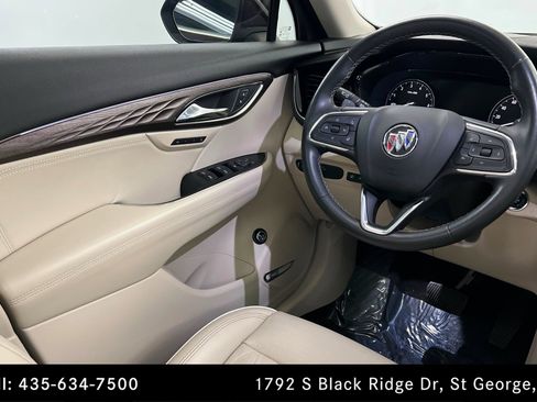 Used 2023 Buick Envision Avenir image 11