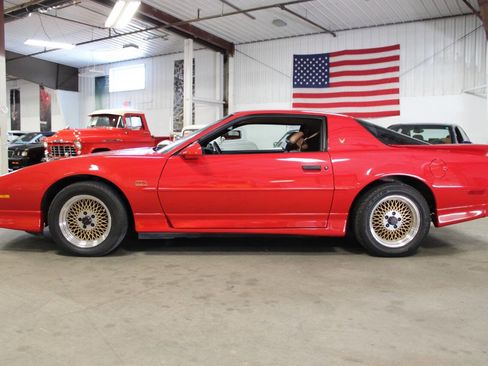 Used 1988 Pontiac Firebird Trans Am image 3