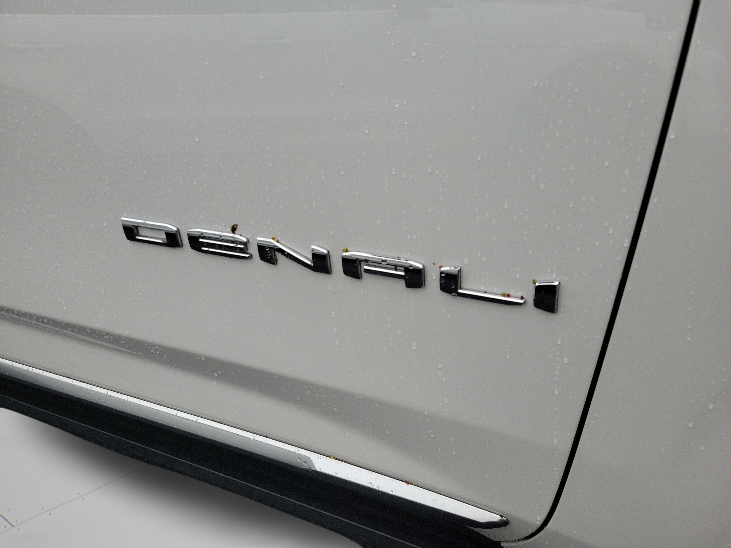 Used 2024 GMC Yukon Denali w/ Denali Reserve Package AWD/4WD image 15