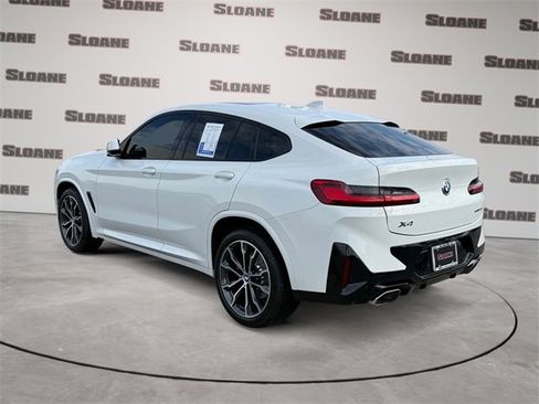 Used 2022 BMW X4 xDrive30i w/ M Sport Package image 3