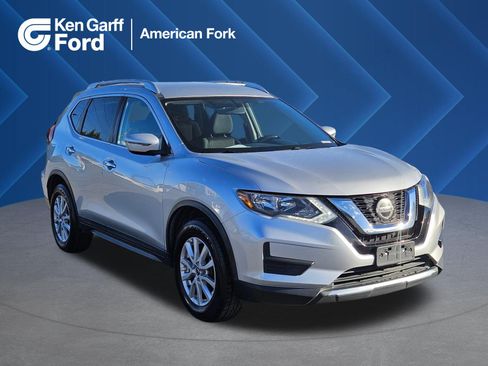 Used 2018 Nissan Rogue SV AWD/4WD image 1