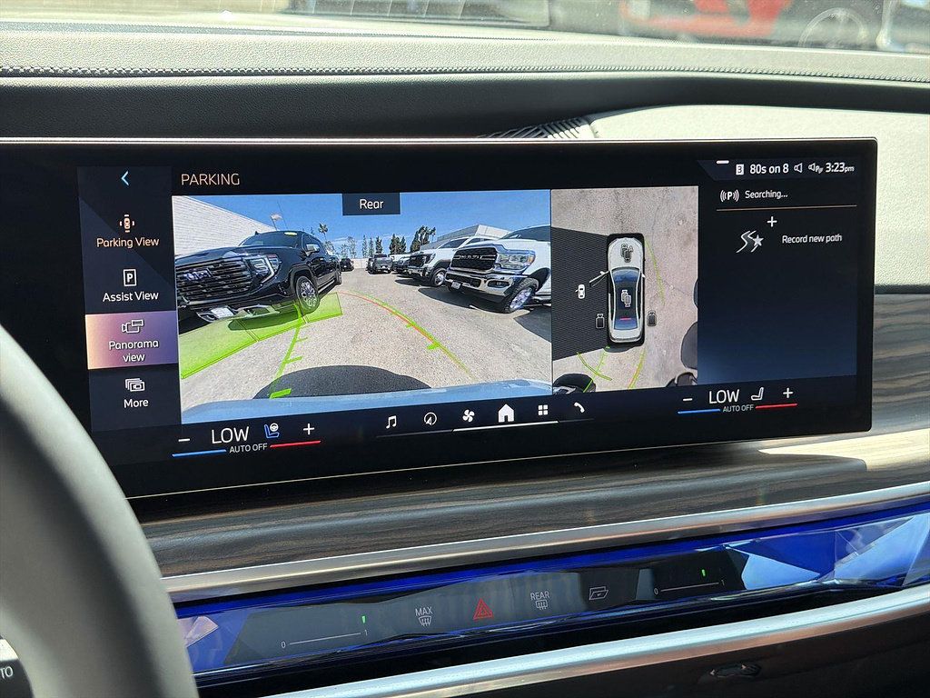 Used 2025 BMW 750e xDrive AWD/4WD image 14