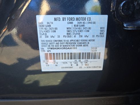 Used 2024 Ford Explorer ST-Line w/ Class IV Trailer Tow Package AWD/4WD image 28