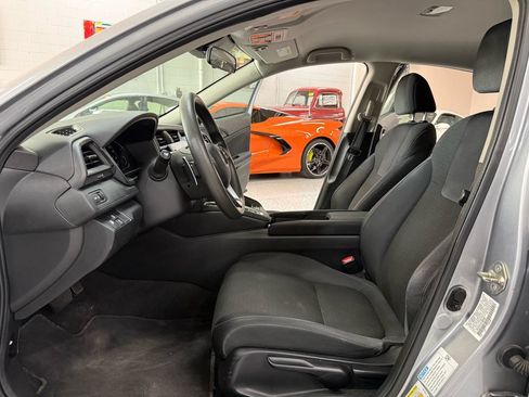 Used 2020 Honda Insight EX image 10