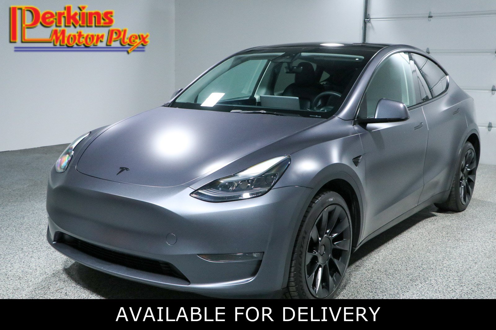 Used 2023 Tesla Model Y Long Range AWD/4WD image 1