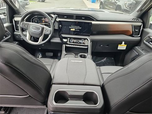 New 2025 GMC Sierra 3500 Denali w/ Denali Reserve Package image 20
