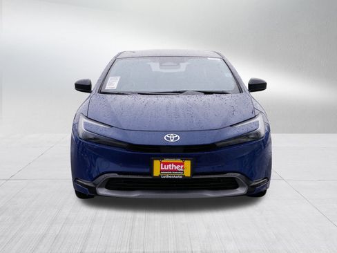 Used 2025 Toyota Prius Limited image 2