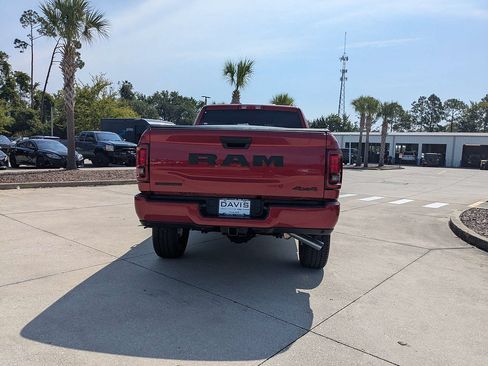 New 2026 RAM 2500 Big Horn AWD/4WD image 4