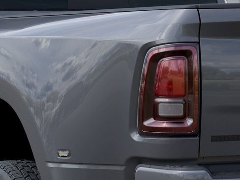 New 2026 RAM 3500 Big Horn AWD/4WD image 9