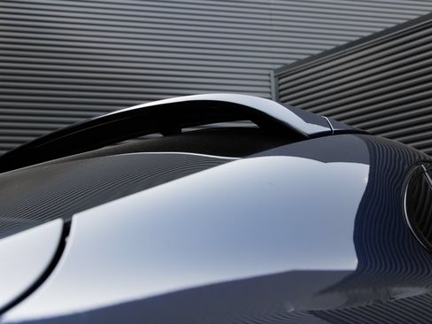 Certified 2025 Porsche Cayenne E-Hybrid Coupe AWD/4WD image 32