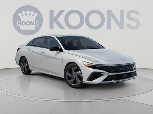 New 2026 Hyundai Elantra SEL Sport FWD image 10
