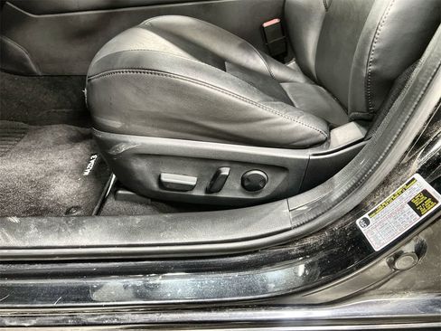 Used 2022 MAZDA MAZDA3 s image 12