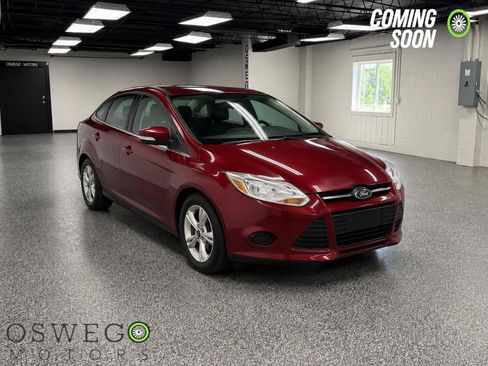 Used 2013 Ford Focus SE w/ SE Winter Pkg FWD image 1