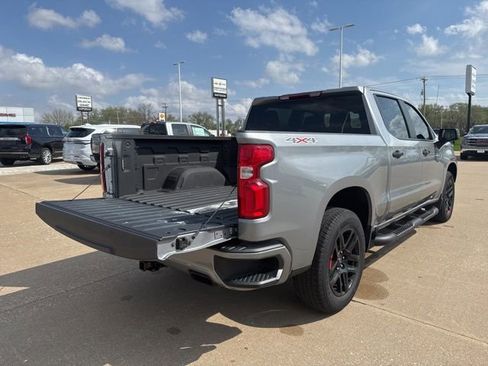 Used 2024 Chevrolet Silverado 1500 RST w/ Redline Edition AWD/4WD image 5