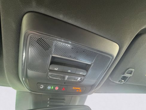 Used 2024 Chevrolet Equinox EV LT AWD/4WD image 23