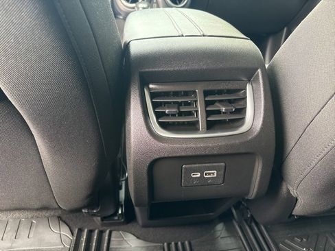 Used 2020 Chevrolet Blazer LT image 12