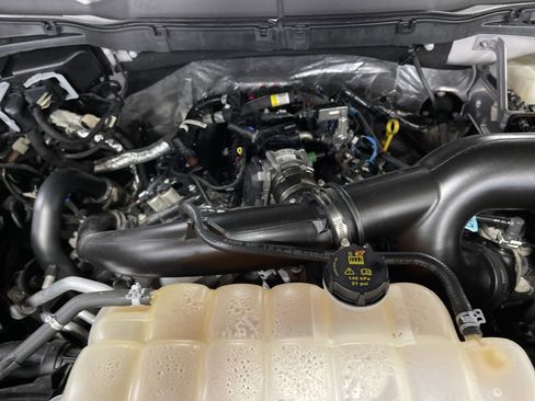 Used 2022 Ford F150 XLT w/ Equipment Group 302A High image 17