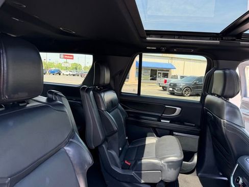 Used 2025 Ford Expedition Max Platinum w/ Stealth Appearance Package AWD/4WD image 42