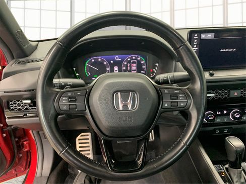 Used 2024 Honda Accord Sport image 17