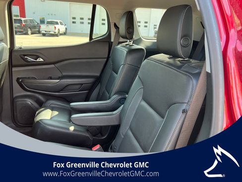 Used 2019 GMC Acadia SLT w/ LPO, Floor Liner Package AWD/4WD image 4