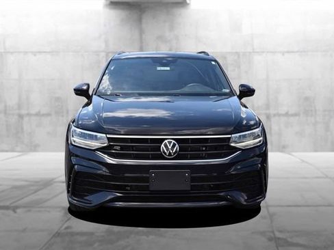 Used 2023 Volkswagen Tiguan SE R-Line FWD image 4