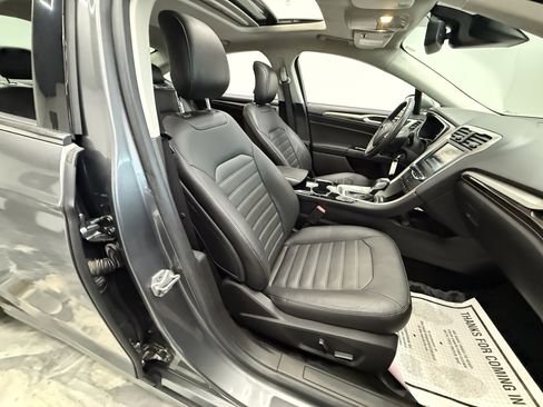 Used 2014 Ford Fusion SE w/ Equipment Group 202A image 22