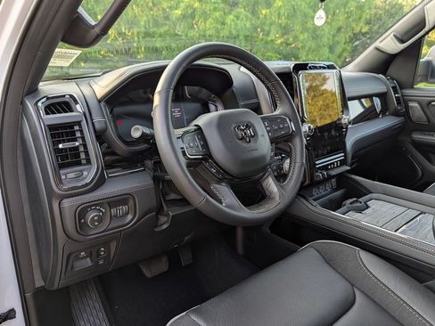 Used 2025 RAM 1500 Limited w/ Bed Utility Group AWD/4WD image 4