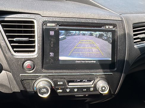 Used 2015 Honda Civic SE image 19