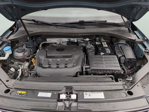 Used 2020 Volkswagen Tiguan SEL image 13
