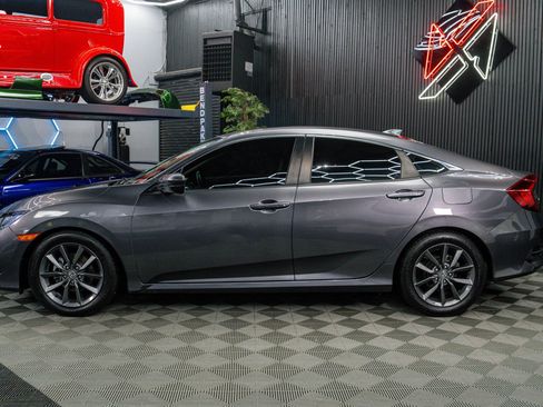 Used 2019 Honda Civic EX image 8