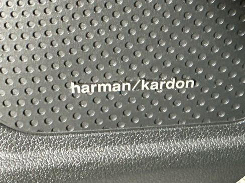 Used 2022 Kia Niro EX w/ Cold Weather Package image 19