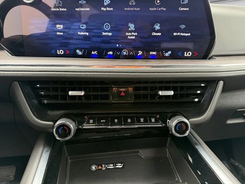 Used 2025 Chevrolet Tahoe LT RWD image 18
