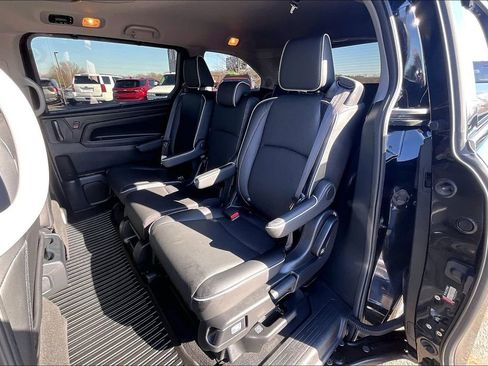 Used 2023 Honda Odyssey Elite image 24