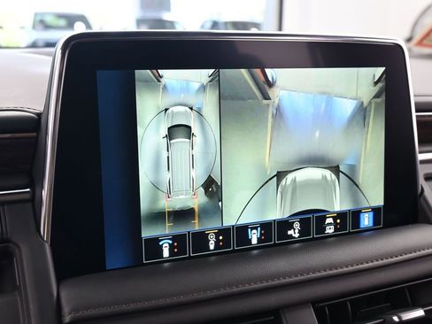Used 2023 Chevrolet Tahoe High Country RWD image 20