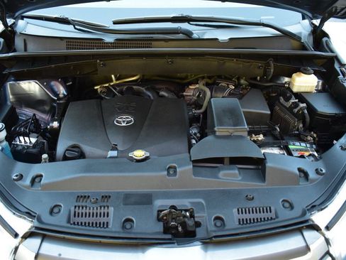 Used 2017 Toyota Highlander XLE w/ Protection Package #3 image 12