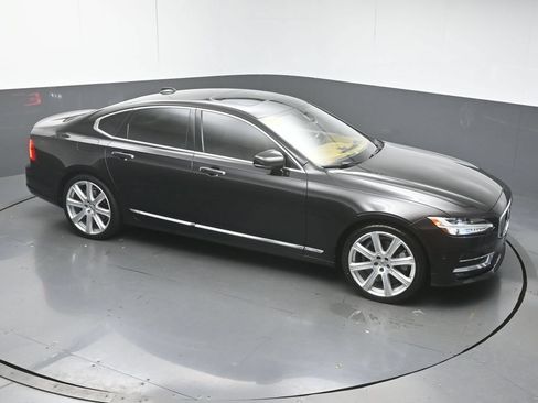 Used 2017 Volvo S90 T6 Inscription w/ Vision Package AWD/4WD image 41