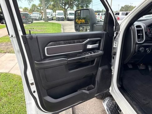 Used 2024 RAM 2500 Big Horn w/ Off Road Package AWD/4WD image 23