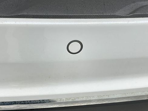 Used 2016 Chevrolet Equinox LTZ w/ Enhanced Convenience Package image 12