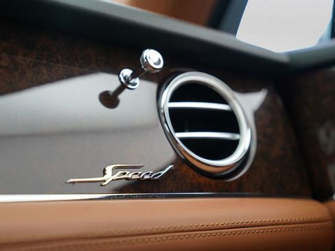 Used 2022 Bentley Bentayga Speed AWD/4WD image 33