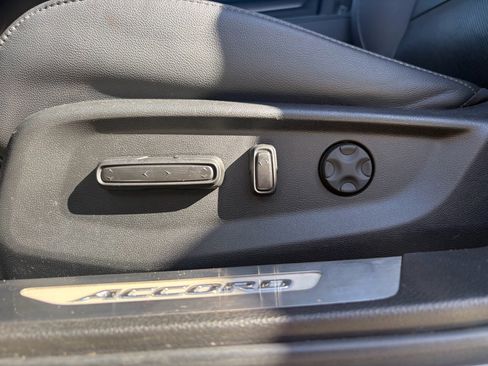 Certified 2021 Honda Accord EX-L image 28