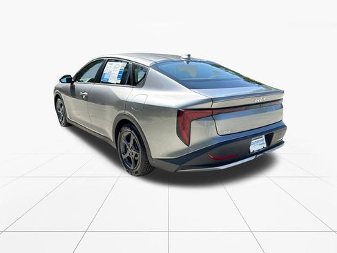 Used 2025 Kia K4 FWD image 6