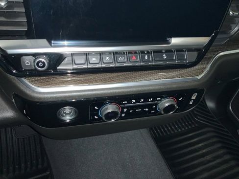 Used 2023 Chevrolet Silverado 1500 RST w/ Z71 Off-Road Package image 24